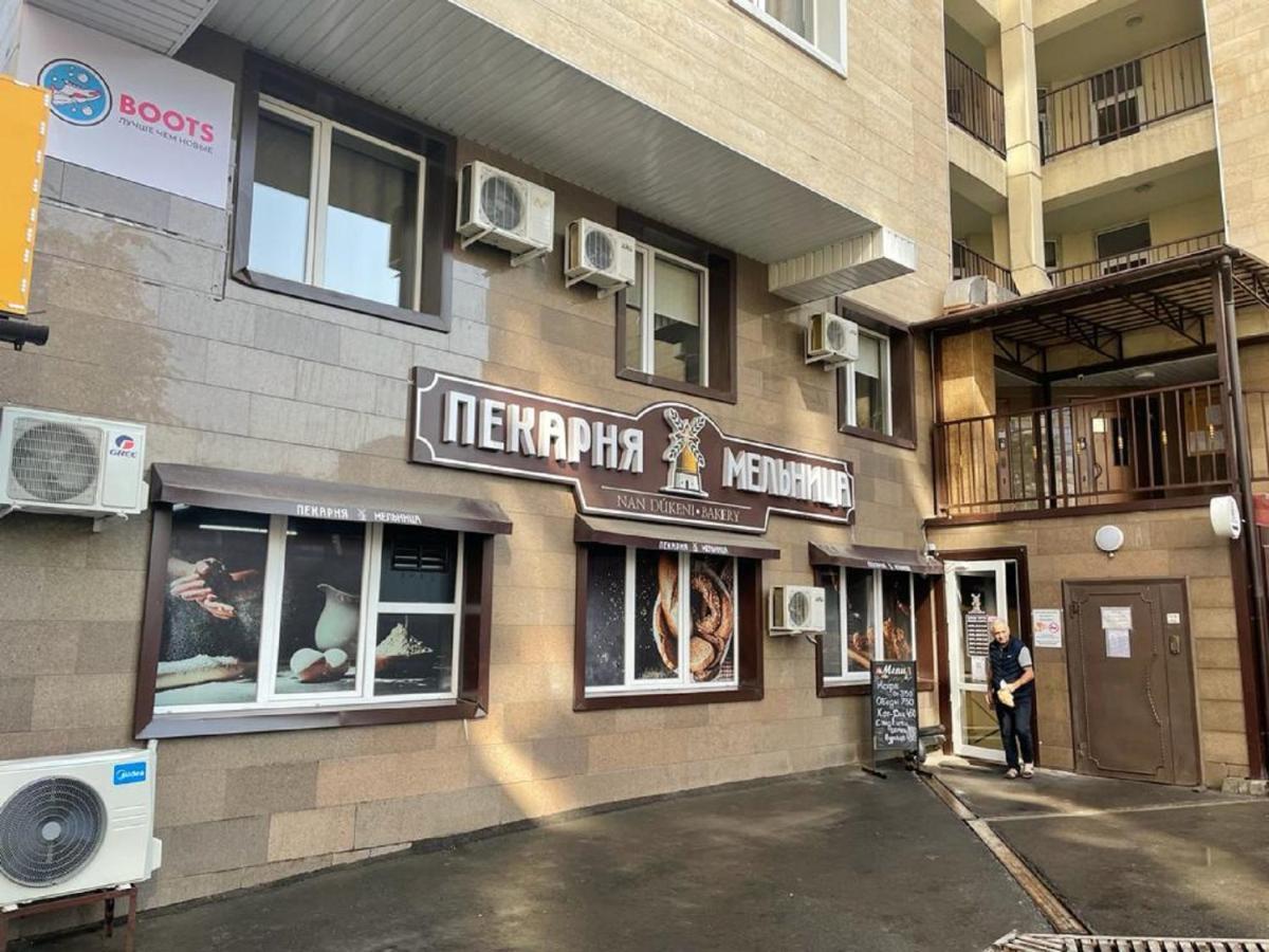 Студия В Стиле Loft В Центре Города 알마티 외부 사진